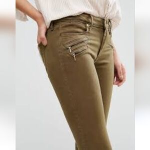 Abercrombie Low Rise Super Skinny Pants with Zippers, Signature Collection